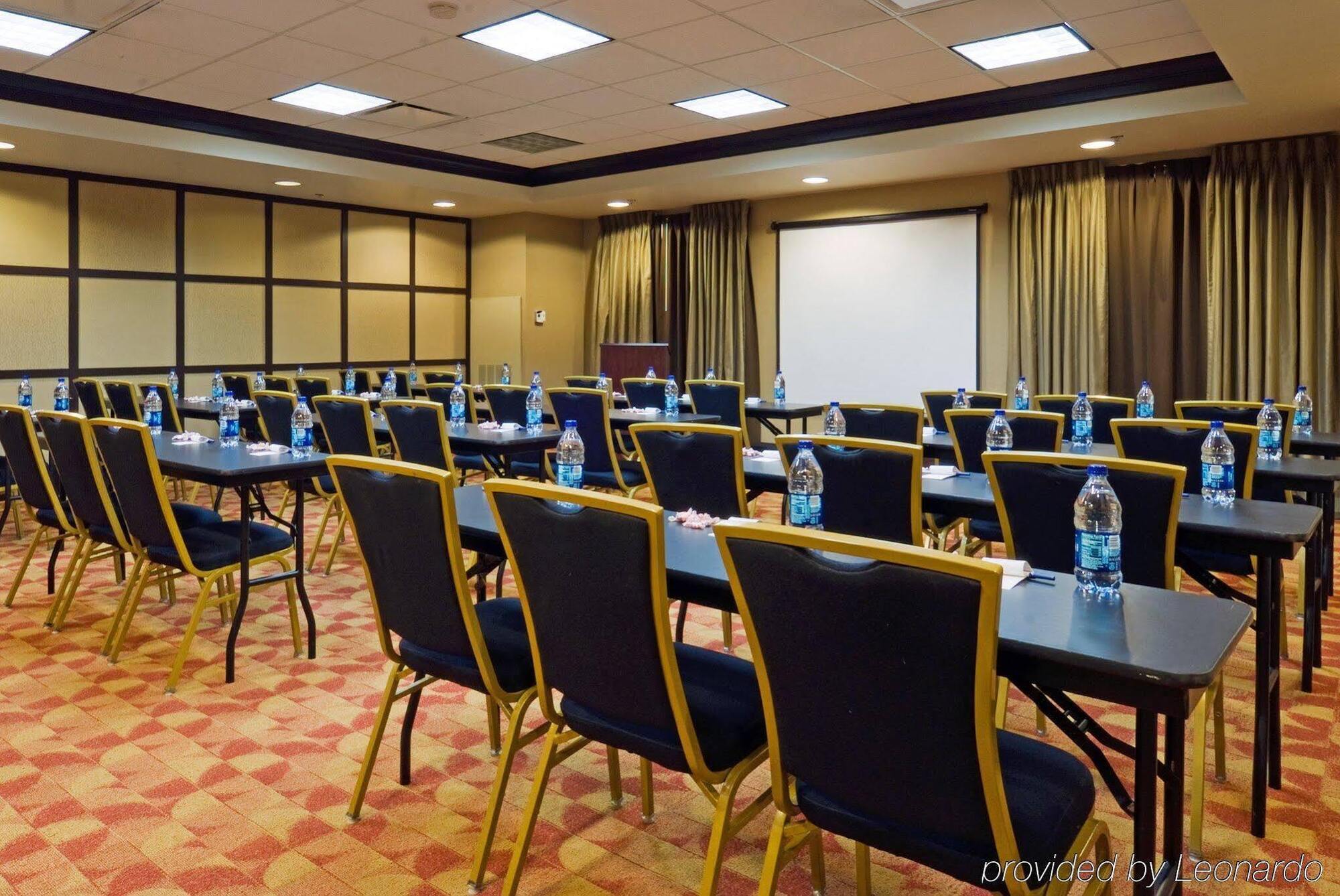 Holiday Inn Express Hotel & Suites Columbia-Fort Jackson By Ihg Buitenkant foto