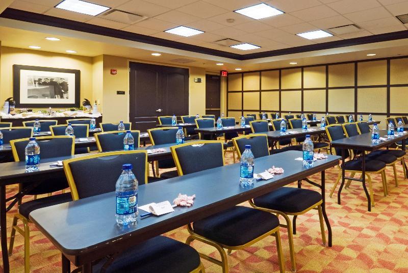 Holiday Inn Express Hotel & Suites Columbia-Fort Jackson By Ihg Buitenkant foto